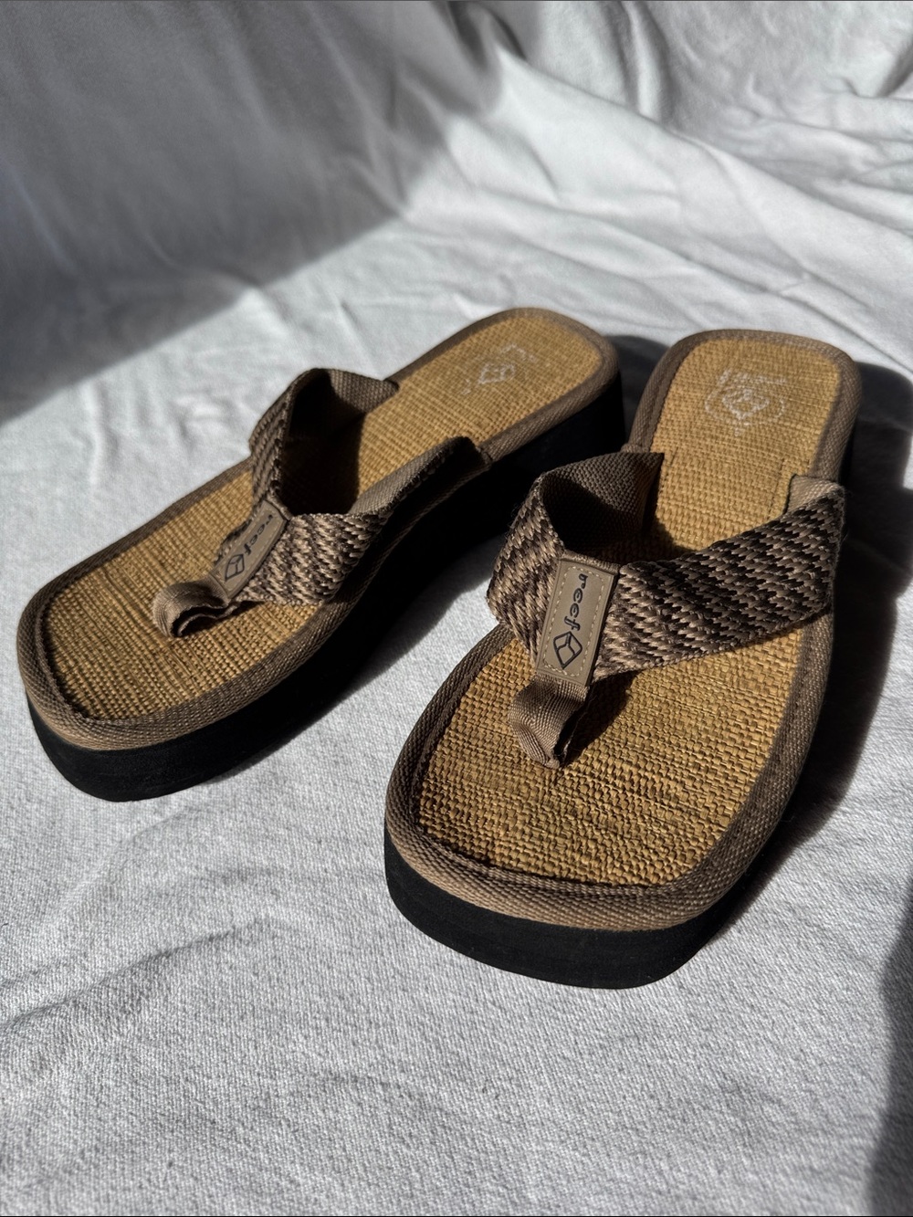 Reef Brown Tan Woven Platform Toe-Post Flip flop Sandals 8